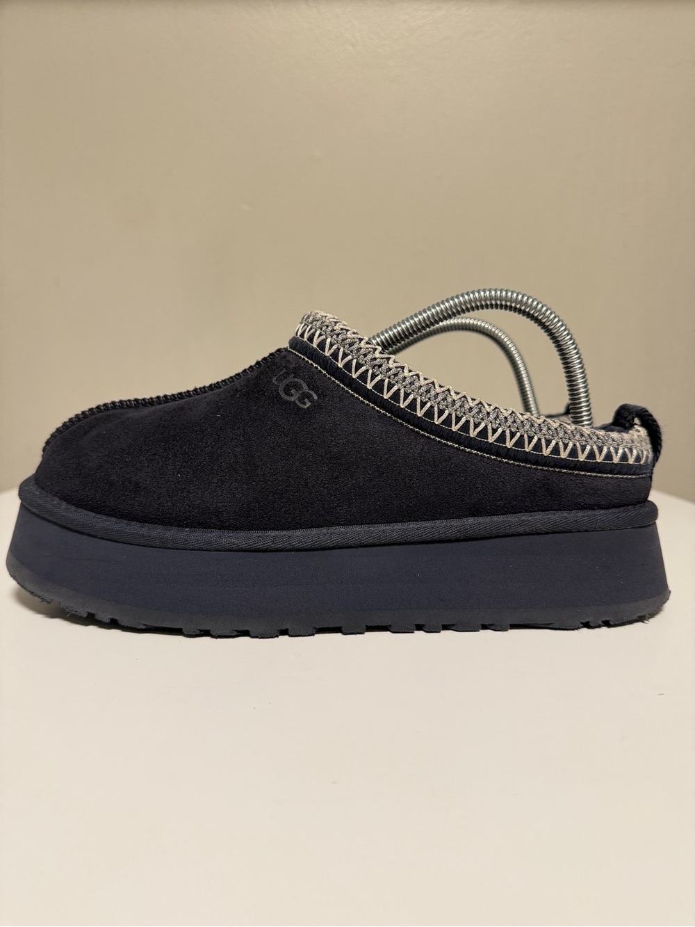 UGG Tazz II Obsidian Gray Slipper Suede Women’s US 9 UK 7 EU 40